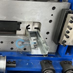 Plc Control C Z U Purlin Roll Forming Machine Hydraulic Punching And Cutting