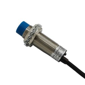 CM18-2008A AC90-250V SCR Output Normally Open 0-8mm Detection Distance Non-flush
