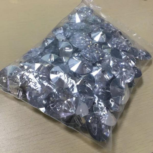 Free sample multi colors plastic acrylic material crystal buttons