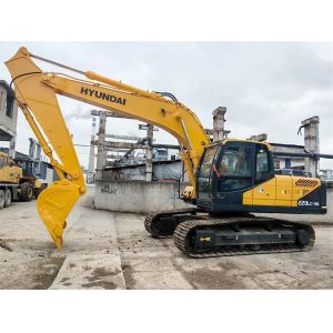 The ORIGINAL Used Hyundai Crawler Excavator R220 with 1.05m3 Bucket Capacity in