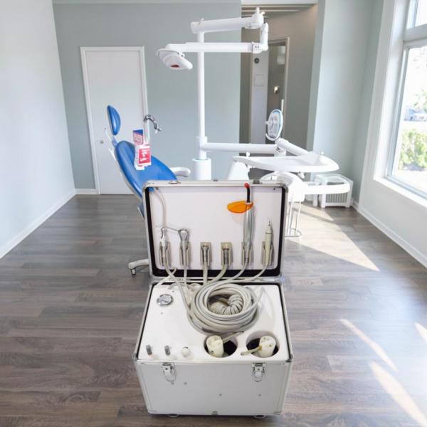 Quality Dental Suitcase with Suction Unit Mobile Dental Unit With Build in Air Compressor Portable Dental Unit for Students Use for sale