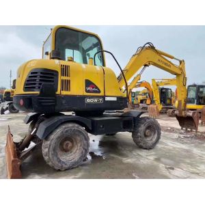 China Hard Construction Mini 6T R60W-7 Used Hyundai Excavator on sale