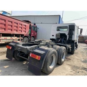 Year 2013 Used Howo Tractor Truck 371hp 40-80 Tons Left Hand Driving For Ghana