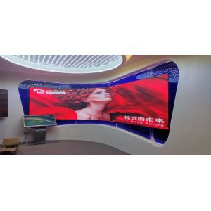 4k Full HD P3 Advertising LED Billboard Curved Digital Signage LED Display