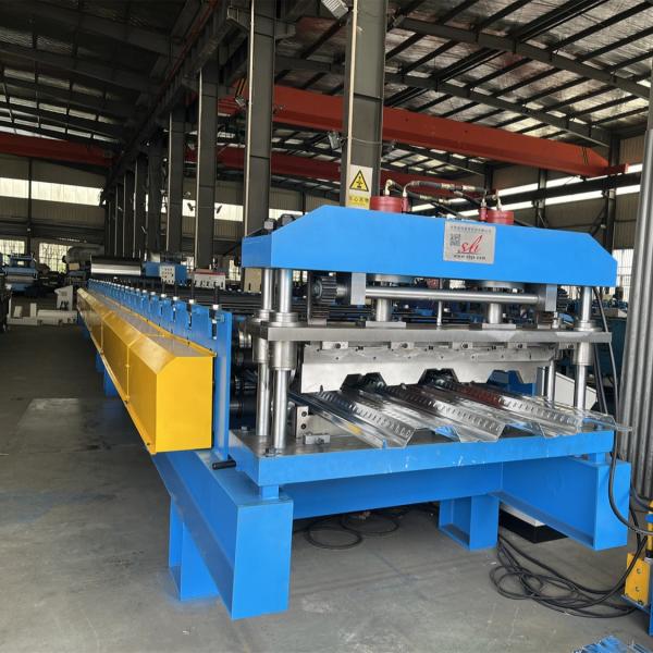 Customized Chain Drive Floor Deck Roll Forming Machine With 28 Stations And