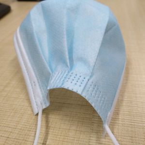 China MOQ 2 boxes 100 pcs non-woven fabric anti dust disposable face mask on sale