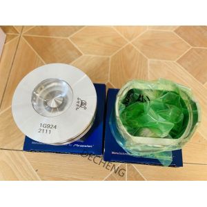 4D87 Hitachi Engine Parts V2403 1G924-2111 42mm Piston