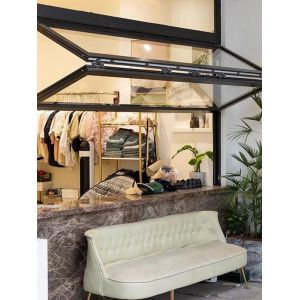 Season-Adaptive Folding Window Positioning to Maximize Solar Heat Gain in Winter