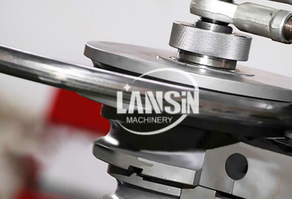 Steel Bend Automatic Pipe Bending Machine R200 1150*800*600