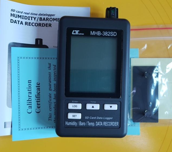 LUTRON MHB-382SD Customizable Humidity Thermometer Barometer with 1 Year