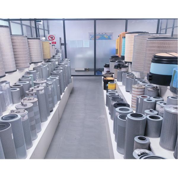 KOMAI Manufacture 60282117 8983129180 KHH17070 47858662 Fuel Filter For SH240-5 4BG1 6HK1