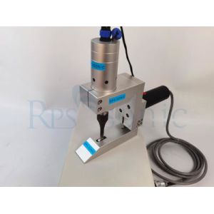 Titanium Horn Ultrasonic Fabric Cutter 40Khz 300 Watt For Fabric Nonwoven