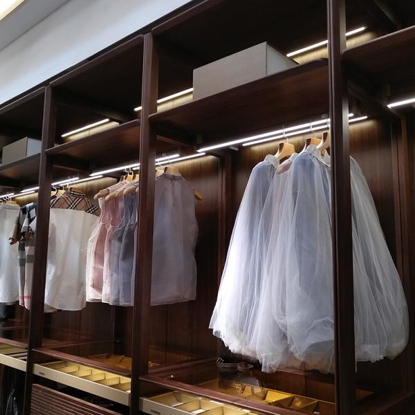 Luminous Efficiency 80lm/w 12V Sensor LED Hanging Rail Rod Cabinet Closet A3176