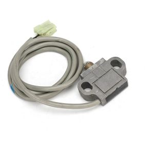 PC200-5 PC200-6 6F95 Travelling Pressure Sensor Excavator Switch D4C-9093 203-06