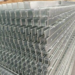 Slip-Resistant Steel Grating with Diamond Pattern: Ensuring Stable Footing