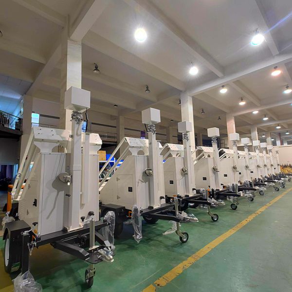 Portable Solar Light Tower Construction Site Trailer Light Tower High Performance Solar Powered Lighting Towers