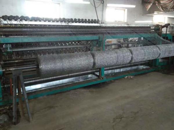 Quality Automatic Reverse Twist Hexagonal Wire Netting Machine 1800mm Width For Chicken Mesh for sale