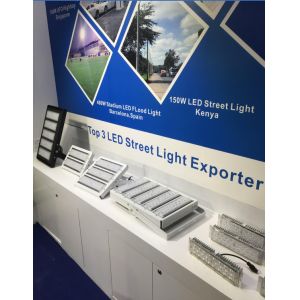 High Pole LED Stadium Light 10 Years Lifespan With 25 / 60 / 90 Degree Beam