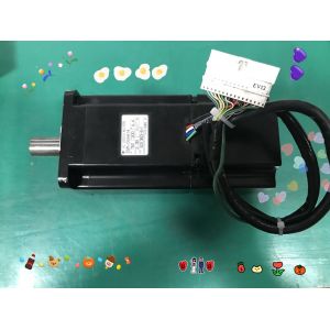 Yaskawa SGM-08AW14 AC SERVO MOTOR 750W 200V 4.4A 3000RPM NEW