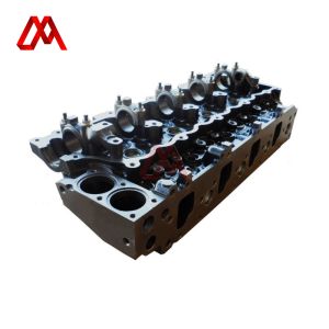 Truck Parts Cylinder Head OEM Part Number 8-97358366-0 8973583660 for 700P 4HK1