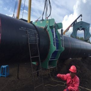 Medium Frequency Pipeline Heating Machine To Heat Pipe On Field Pipeline