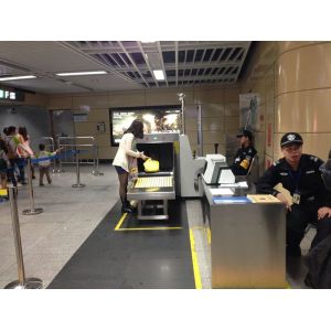 Airport Subway X Ray Airport Baggage Scanners Gun Metal Detector With Conveyor