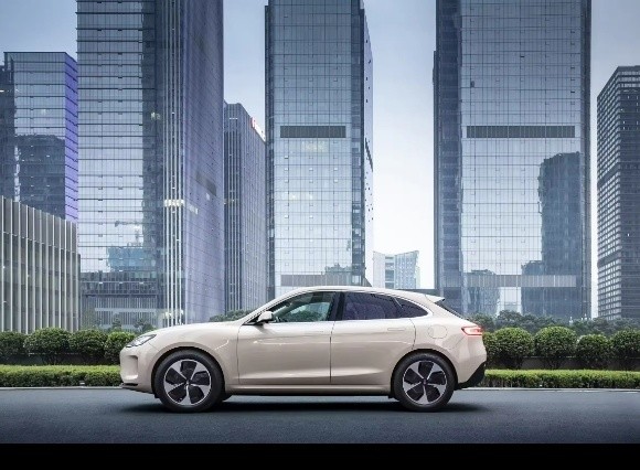 2024 Aito M5 M7 EV Electric Car with Max Cruising Range Km Nedc 210 and Left