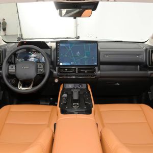 Electric Driver's Seat Adjustment Menglong 2023 1.5T Hi4 Compact SUV with Rear