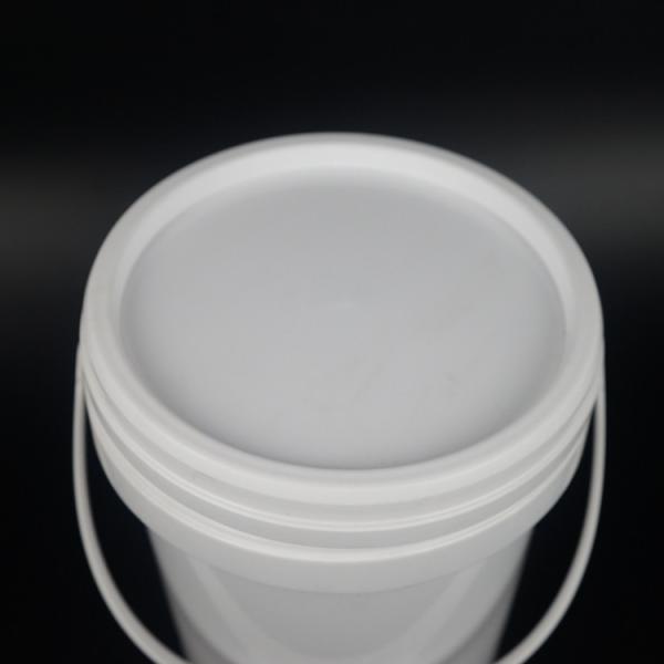 Quality Round Molded Plastic Bucket With Smooth Surface And Seal Lid for sale