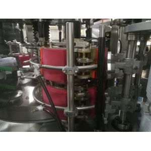 The hot melt glue rotary labeling machine