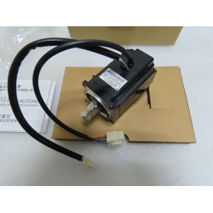 Yaskawa SGM-04A316 AC SERVO MOTOR 400W 200V 2.6A 3000RPM NEW