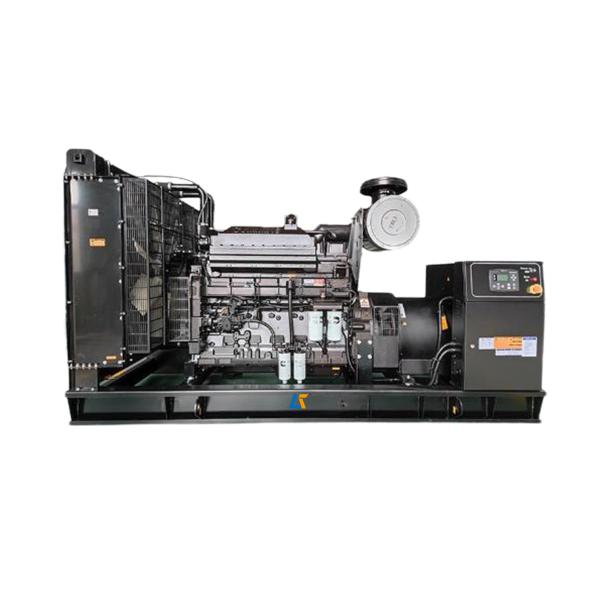 Cummins Diesel Generator Set with 6 Cylinder KTAA19-G5 Engine and HCI544C