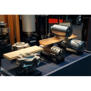 Wholesale 160 Mm Working Width 4 Side Moulder Machine For Processing Soft Wood Strip from china suppliers