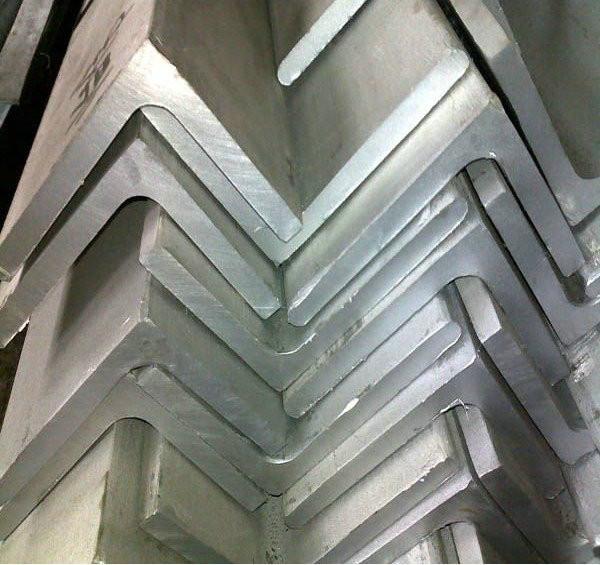 Equal and Unequal 304 Stainless Steel Angle Bar / Bars With Mill Finish For