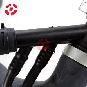 Auto LR034637 Radiator Water Hose For Land Rover Range Rover Sport Discovery 5