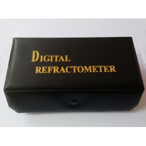 Precise Digital Pocket Refractometer 120×56×36mm Dimension Lightweight