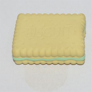 20cm High Temperature PP Stuffed Cake Shaped Latex Pet Toys