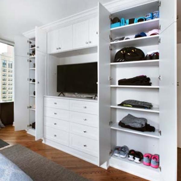 Convertible High End Wooden Wardrobe Closet The Perfect Storage Solution for Apartments