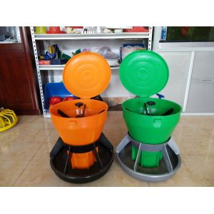 Plastic Piglet Feeding Trough For Livestock Food Trough For Pigs