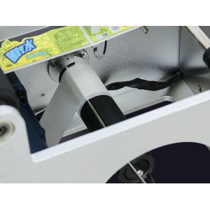 Manual Bottle Flat Labeling Machine , 1mm accuracy Self Adhesive Label