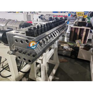 Single Plate Layers Plastic Board Machine with Full Intermeshing Engagement