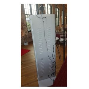 32" Inch LCD floor stand photobooth all-in-one touchscreen computer kiosk selfie