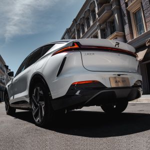 2024 Feifan R7 Large Screen 4X2 2WD Medium SUV with Ternary Lithium Electricity