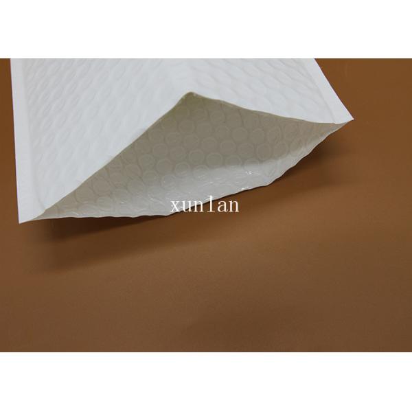 Custom White Flat Poly Bubble Mailers , Delivery Packaging Poly Bubble Envelopes
