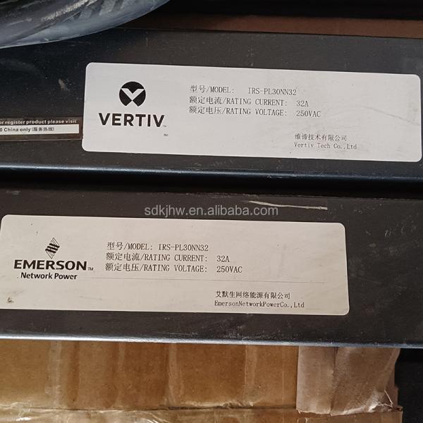 EMERSON Power Distribution Unit Socket AC 1p 1u Rack Mount Single Phase IRS-PL30NN32 PDU Black