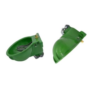 Fully Enameled Cattle Drinking Cups Small Mounting Place High Durability