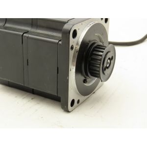 Yaskawa SGMPH-02A1A4C AC SERVO MOTOR 200W 3000RPM 200V 2A NEW