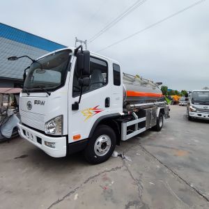 FAW Factory Price 5CBM Mobile Fuel Truck New Manual 4x2 Drive Wheel for Petrol