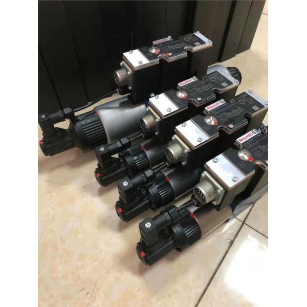 4WRAE10EA30-22/G24K31/F1V 4WRAE6WA07-22/G24K31/A1V 4WRAE10E60-22/G24K31/A1V Rexroth proportional hydraulic solenoid valve German made directional