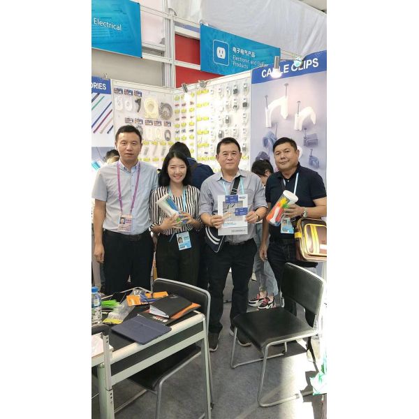 Eco Self Locking Cable Ties Secure Connection Multi Purpose With Nylon 66 Material